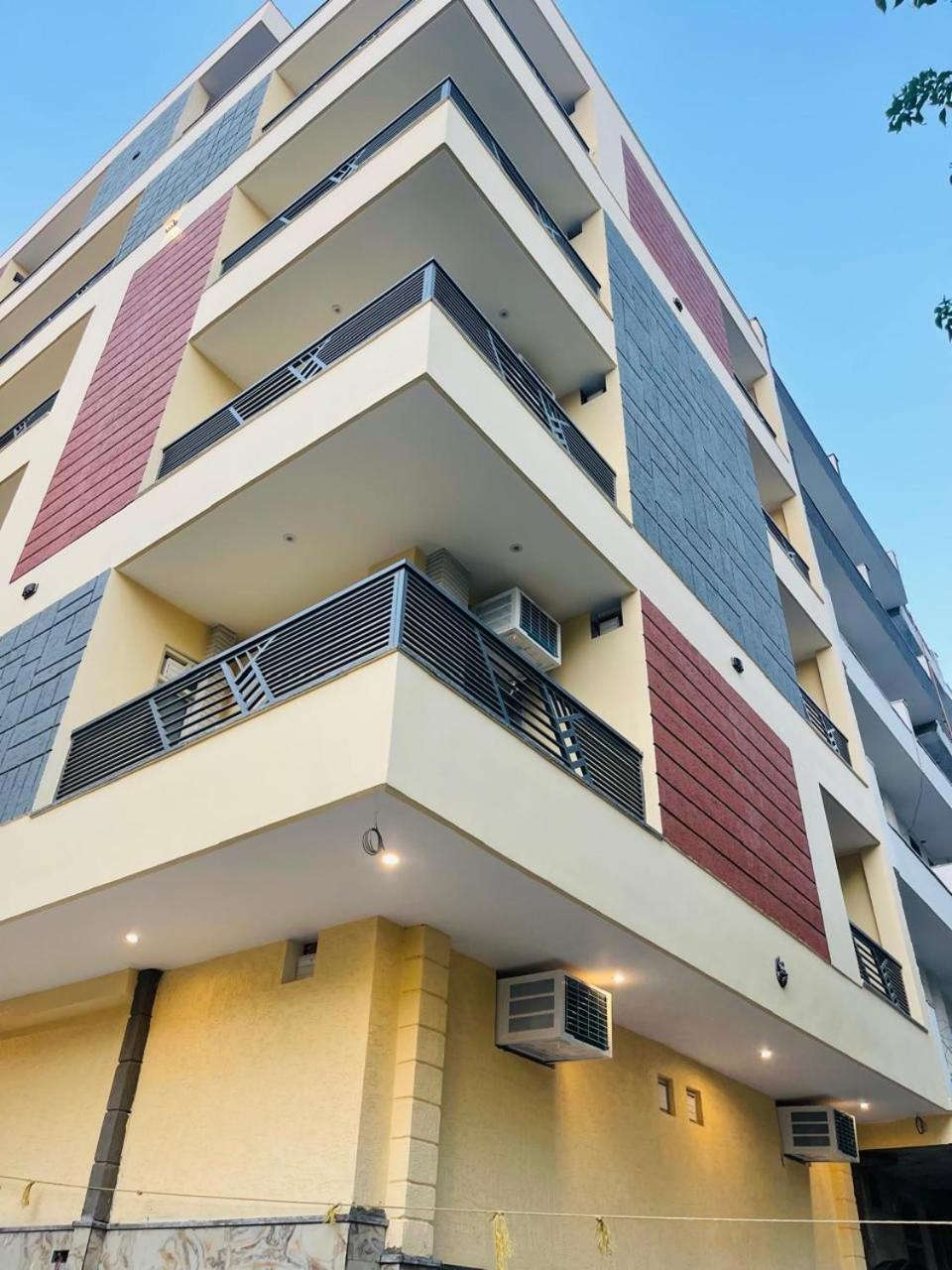 Vibe Communal Living Gurgáon Exteriér fotografie